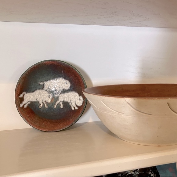 Buffalo Pottery Plate - Picture 2 of 5